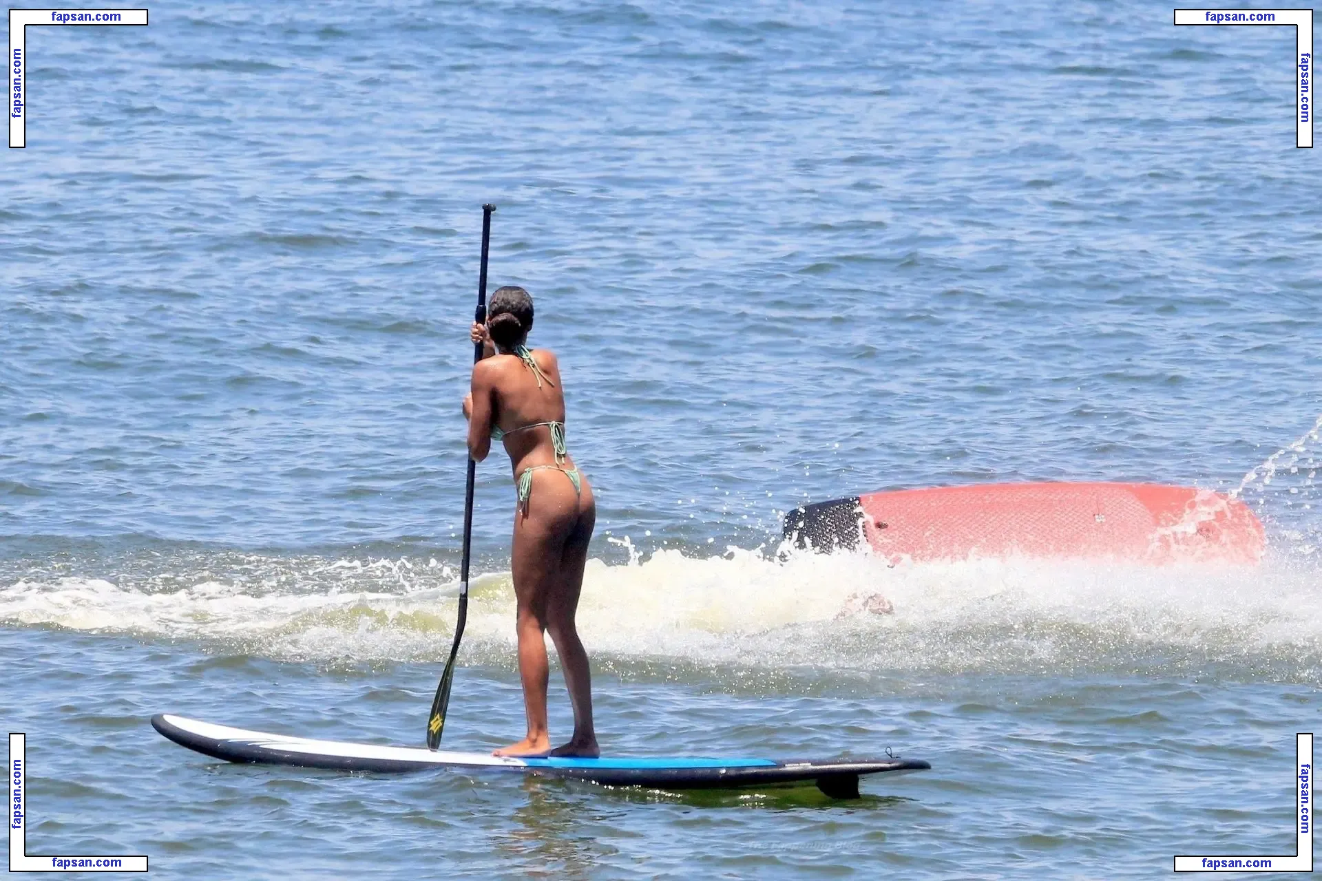 Tina Kunakey голая фото #0708 с Онлифанс