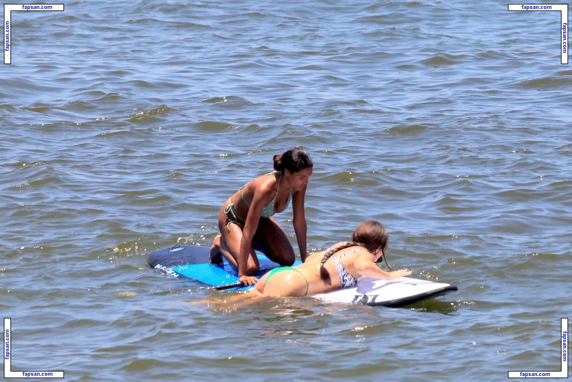 Tina Kunakey голая фото #0743 с Онлифанс