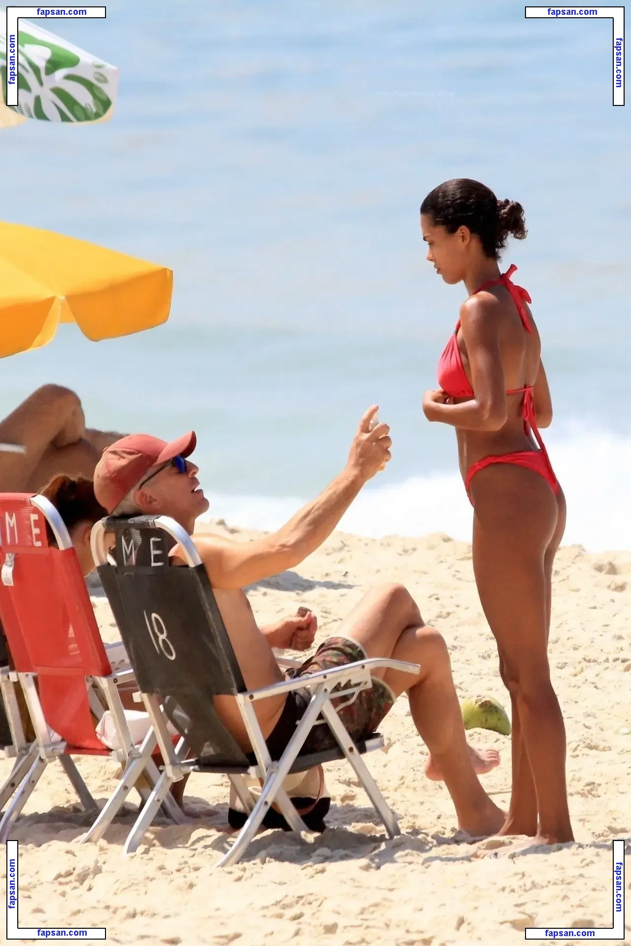 Tina Kunakey голая фото #0751 с Онлифанс