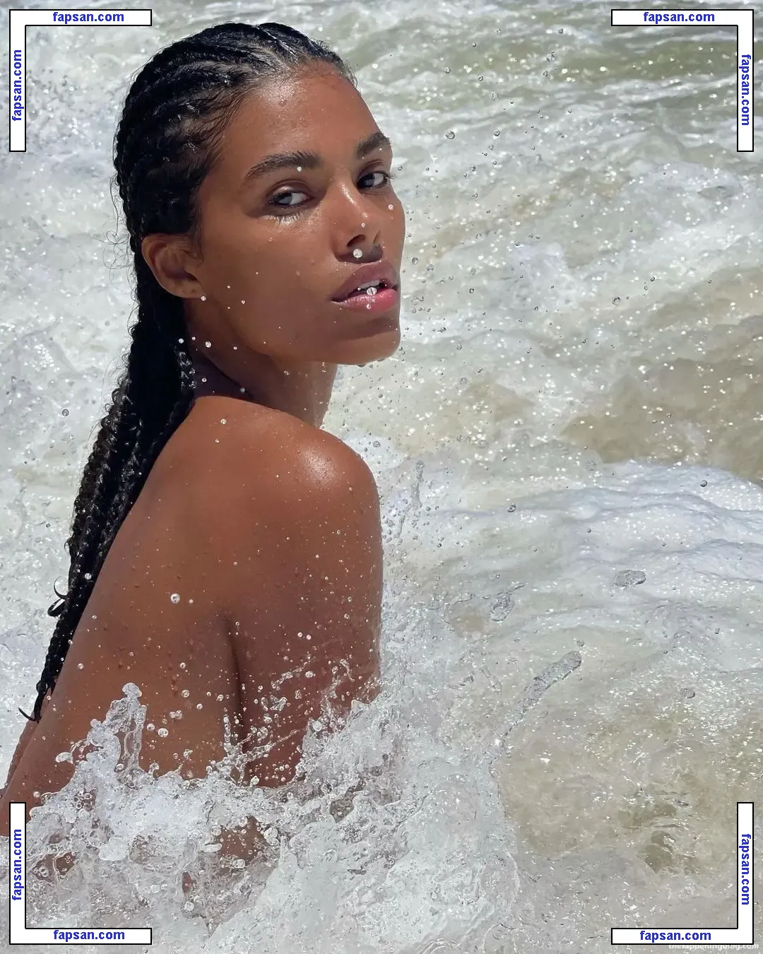 Tina Kunakey голая фото #0791 с Онлифанс