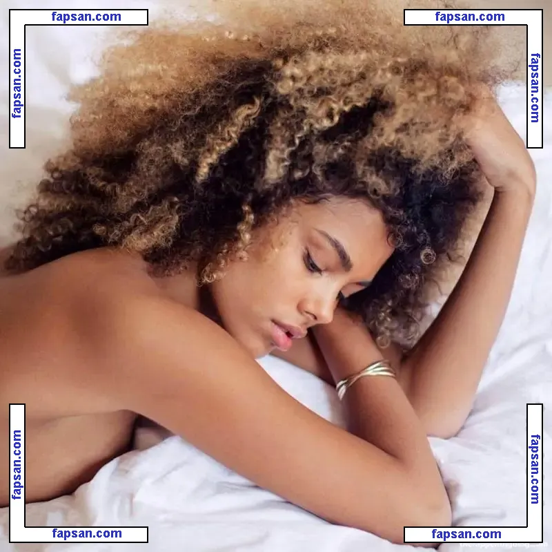 Tina Kunakey голая фото #0818 с Онлифанс