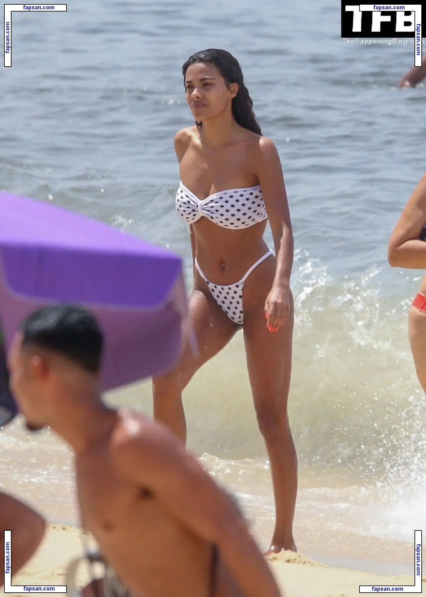 Tina Kunakey nude photo #0849 from OnlyFans