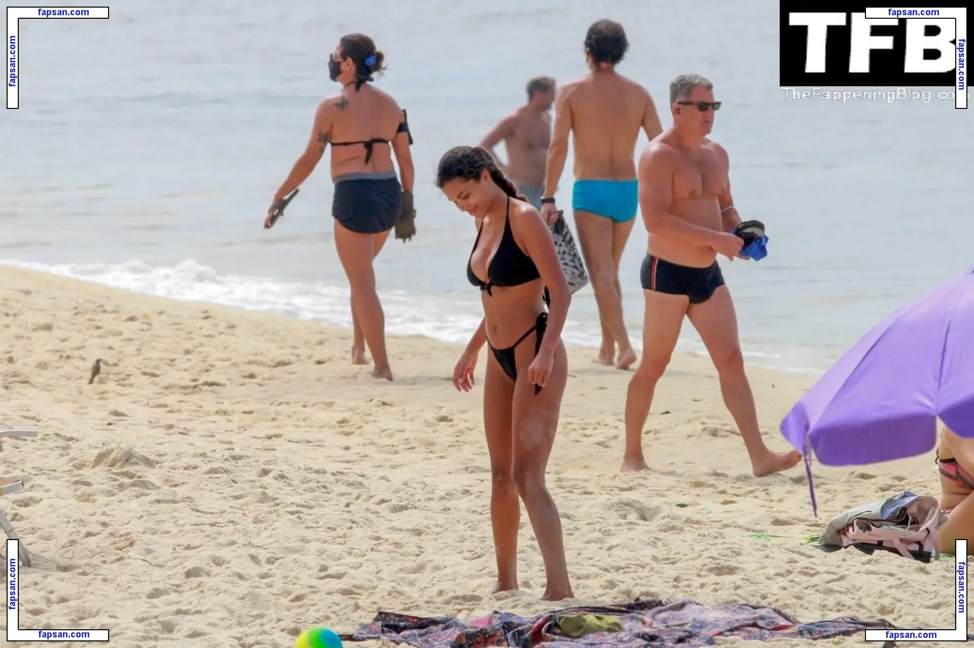 Tina Kunakey голая фото #0918 с Онлифанс