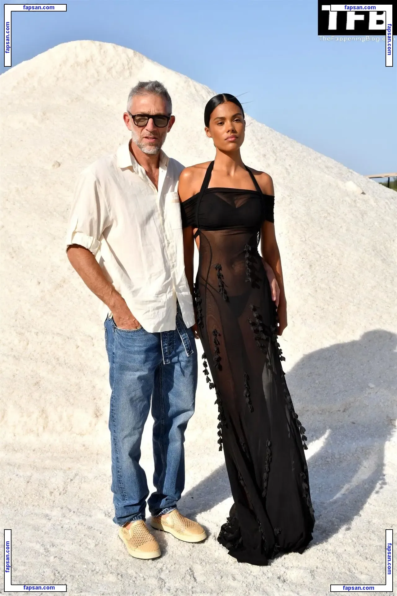 Tina Kunakey голая фото #0949 с Онлифанс