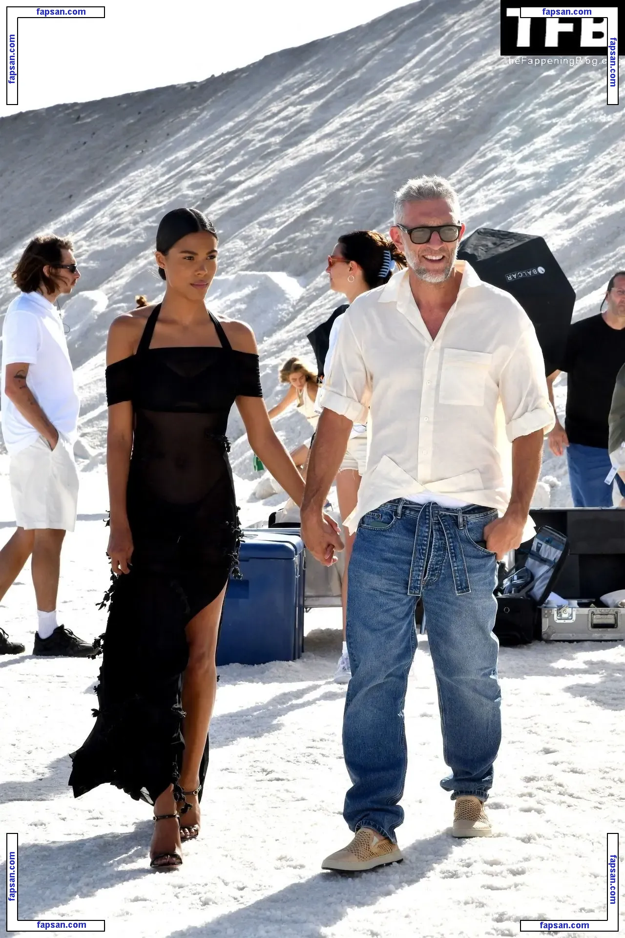 Tina Kunakey голая фото #0987 с Онлифанс