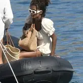 Tina Kunakey голая #0578