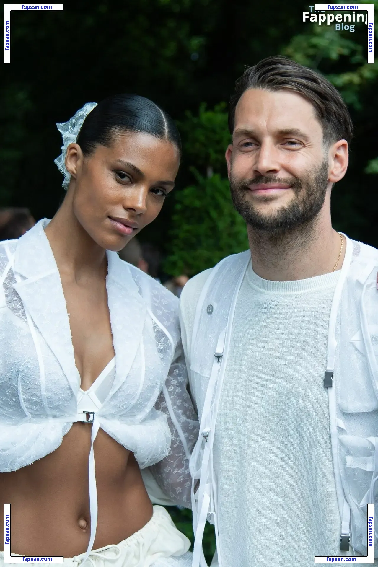 Tina Kunakey голая фото #1004 с Онлифанс