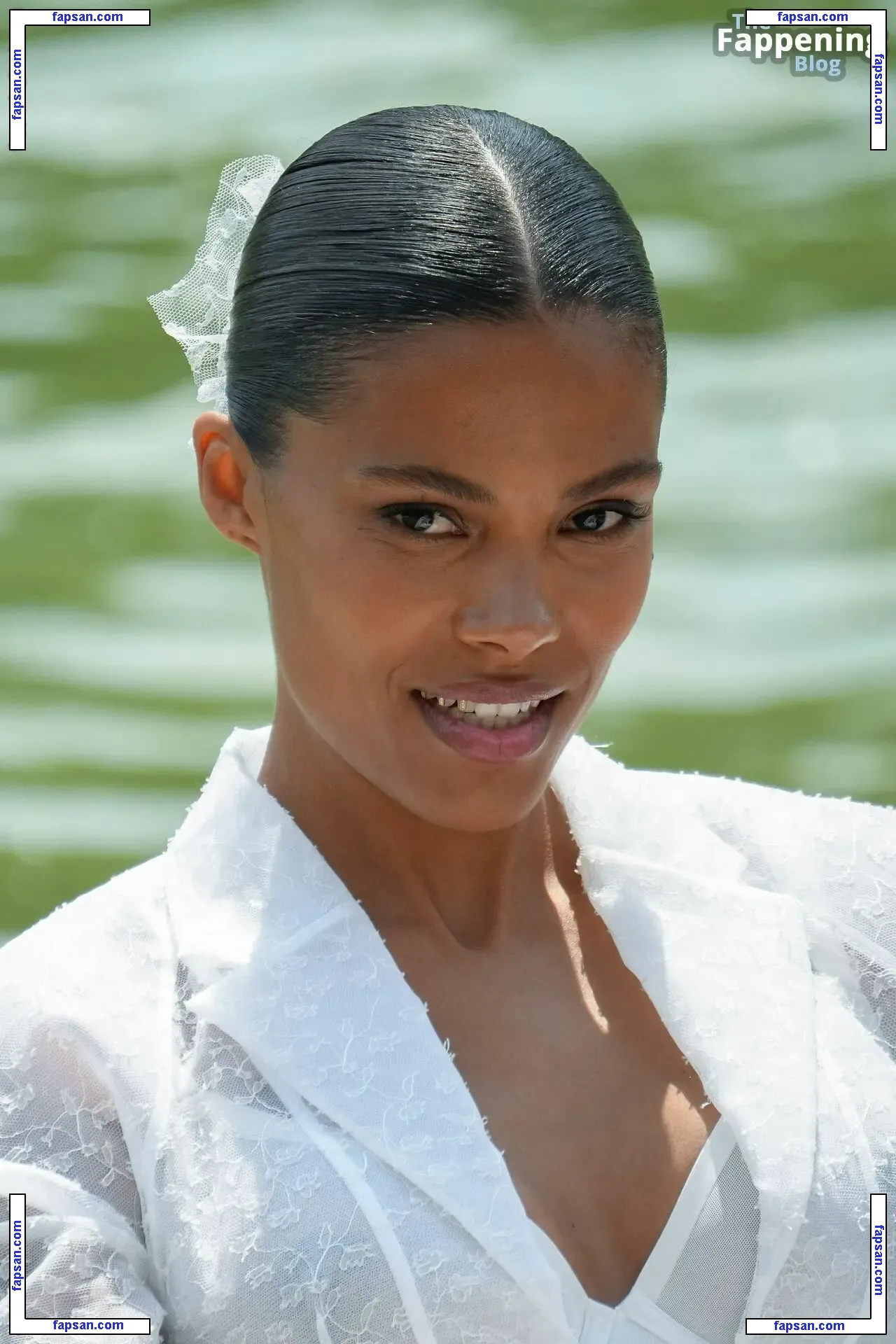 Tina Kunakey голая фото #1026 с Онлифанс