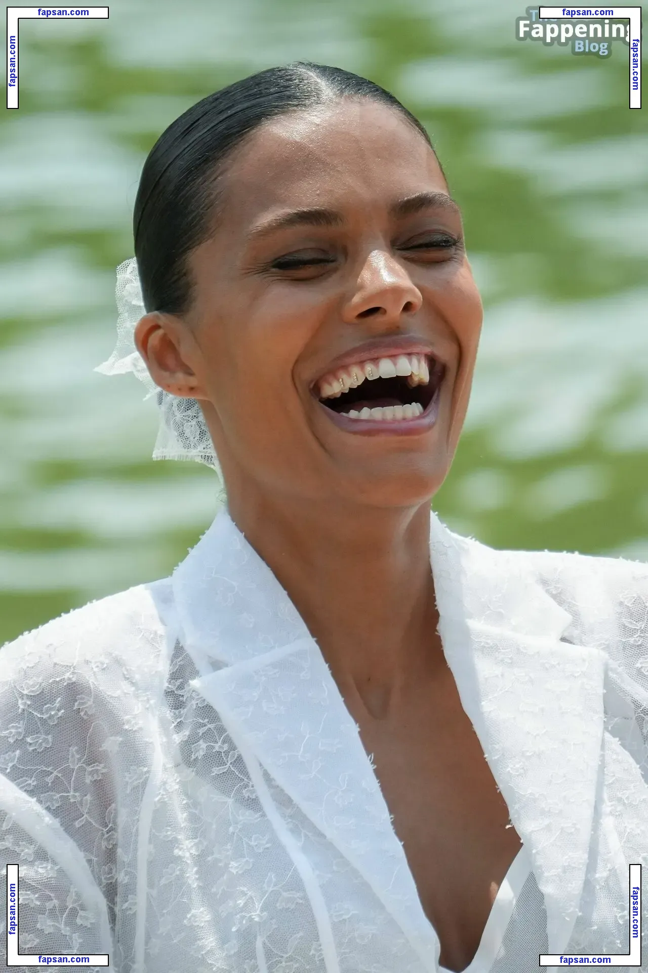 Tina Kunakey голая фото #1027 с Онлифанс