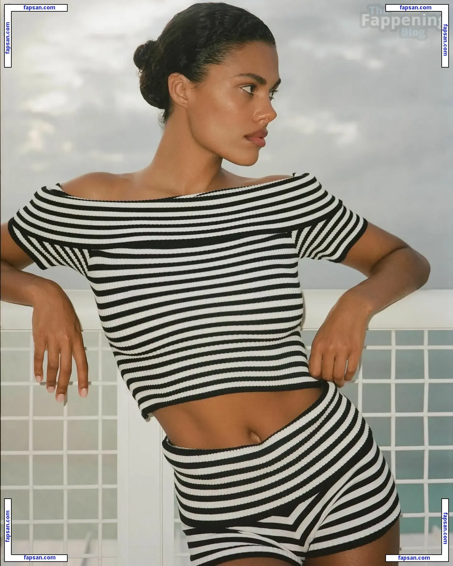 Tina Kunakey голая фото #1051 с Онлифанс