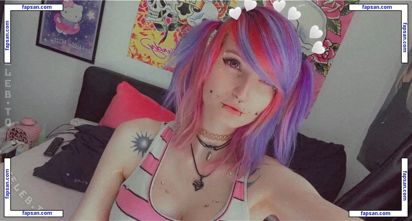 Tinakachu nude photo #0005 from OnlyFans