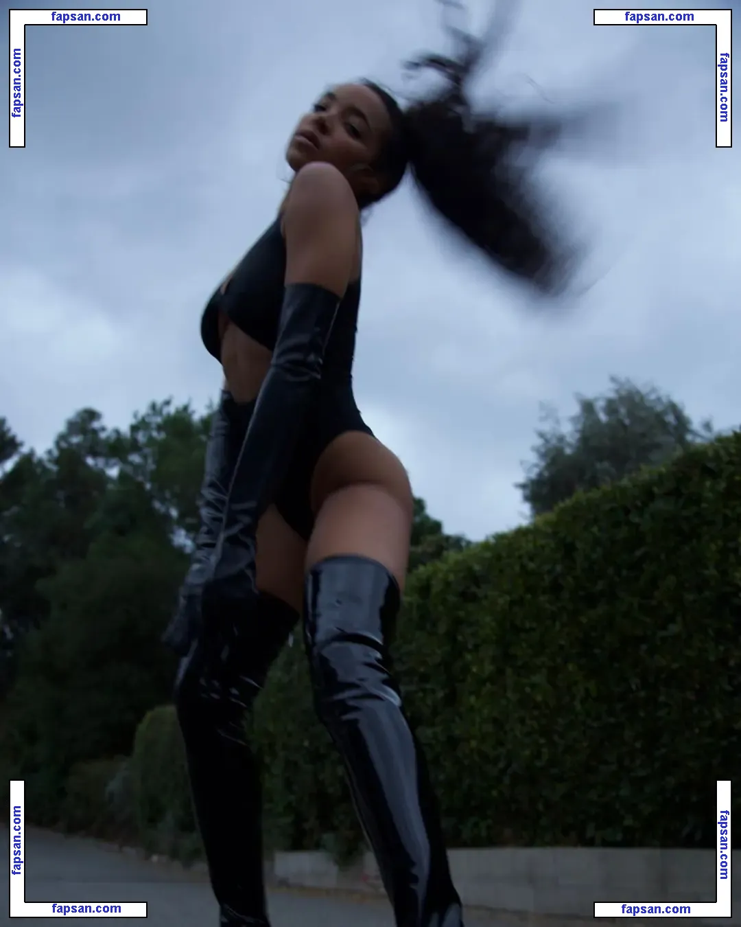 Tinashe nude photo #0522 from OnlyFans