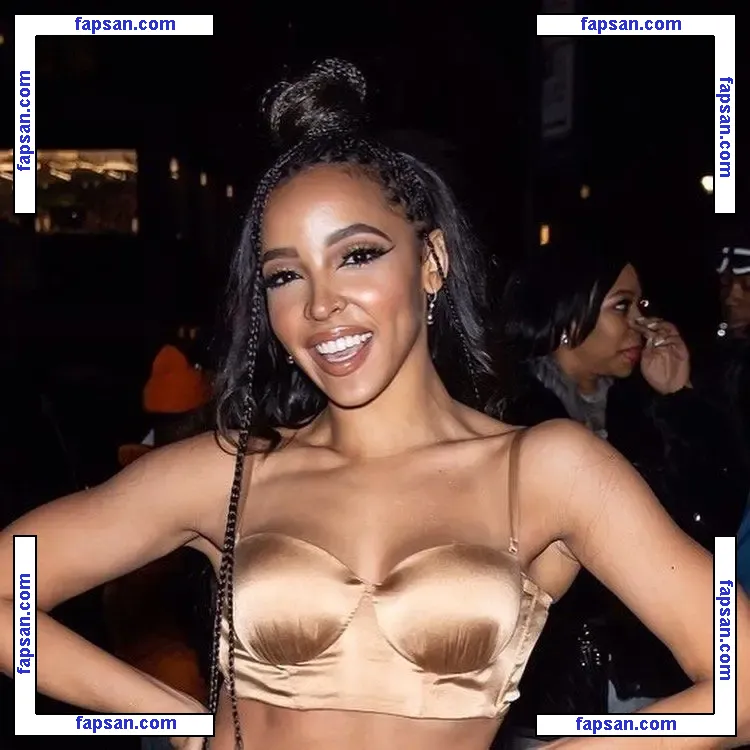 Tinashe nude photo #0534 from OnlyFans