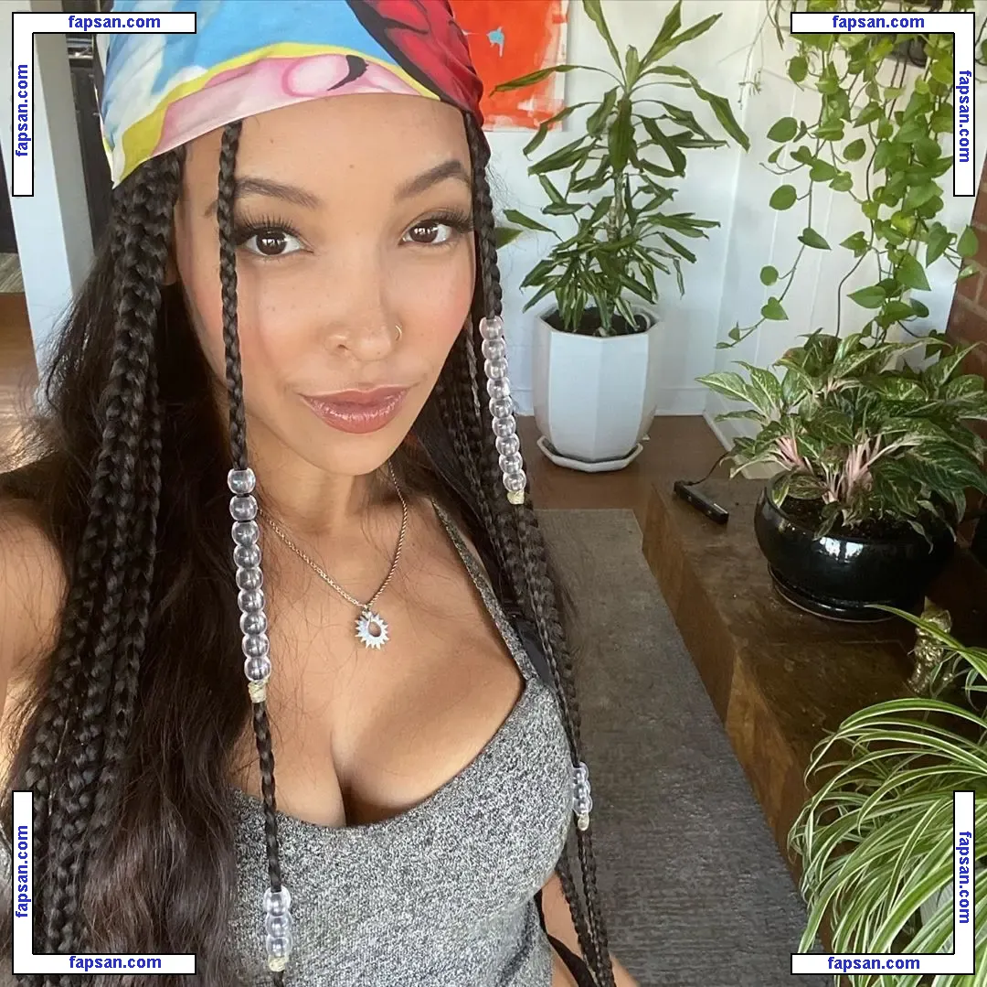 Tinashe nude photo #0548 from OnlyFans