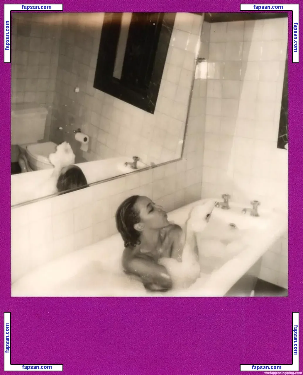 Tinashe nude photo #0773 from OnlyFans