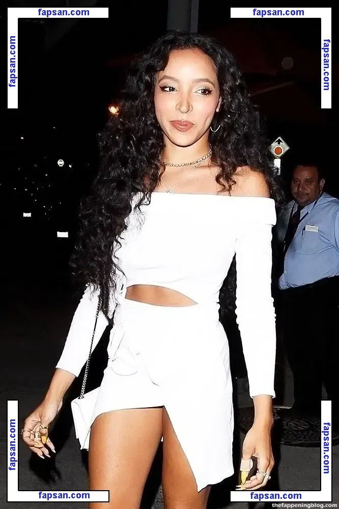Tinashe nude photo #0857 from OnlyFans