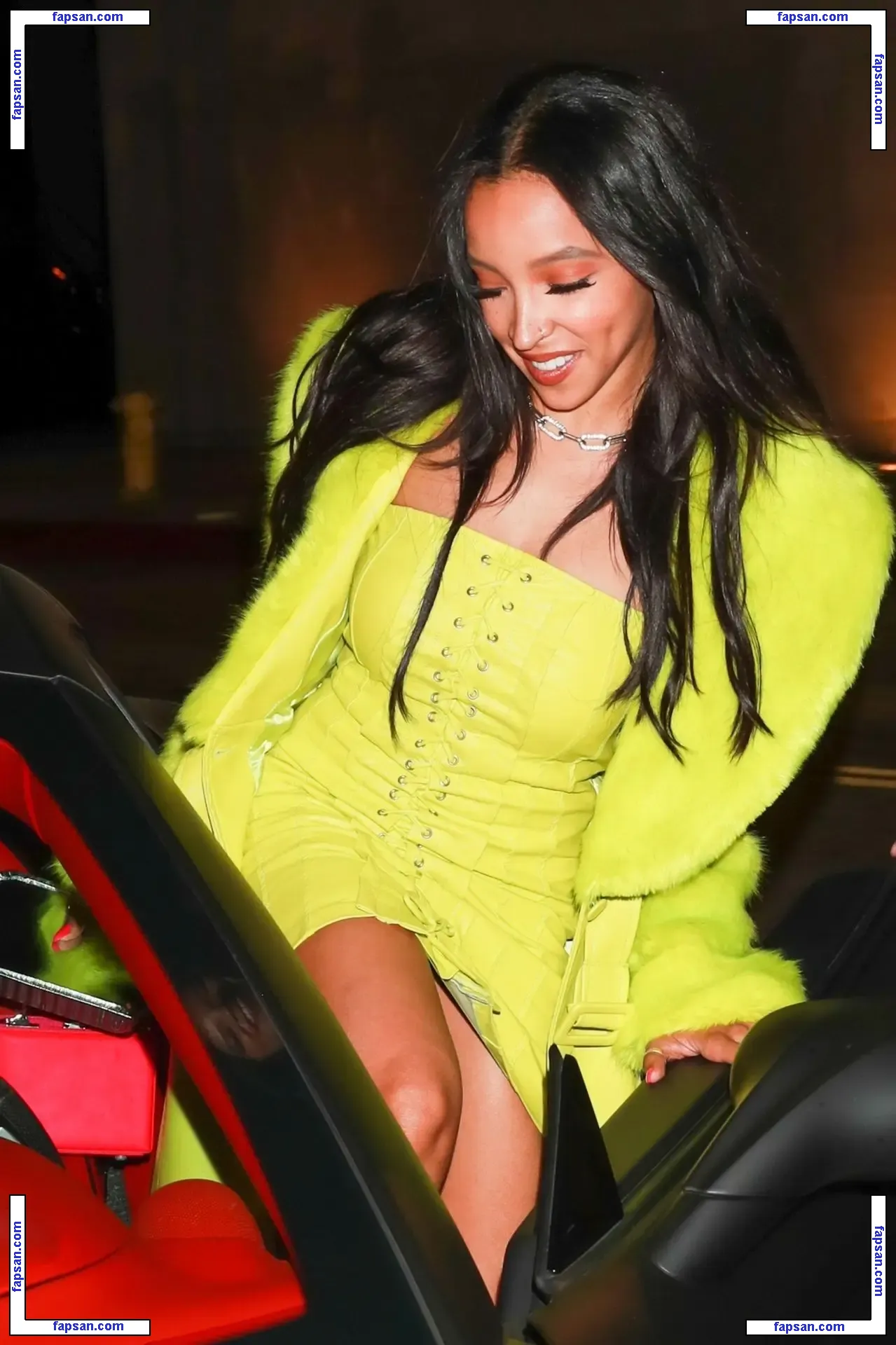 Tinashe nude photo #0961 from OnlyFans