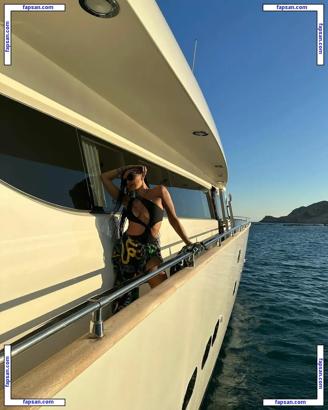 Tinashe nude photo #1419 from OnlyFans