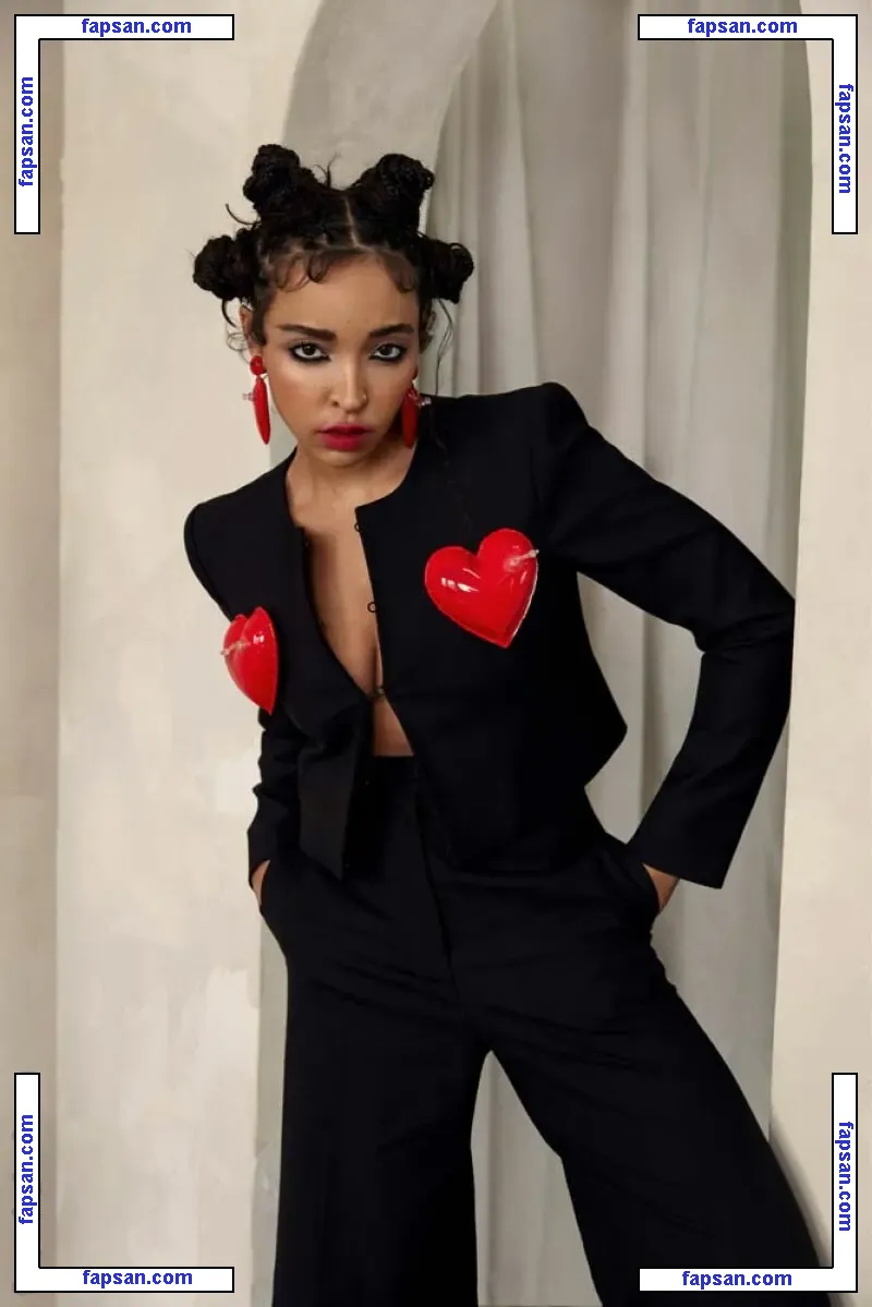 Tinashe nude photo #1443 from OnlyFans