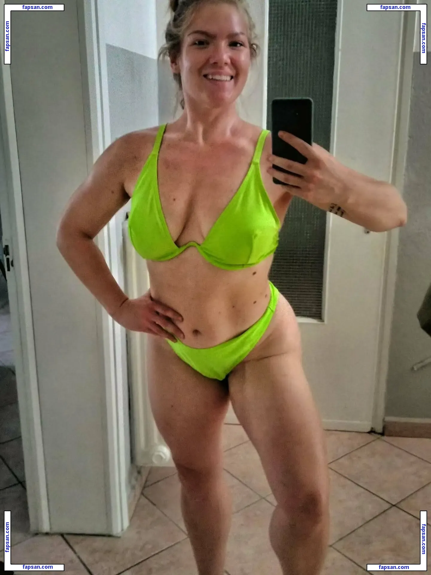 Tinglestorm Asmr голая фото #0003 с Онлифанс