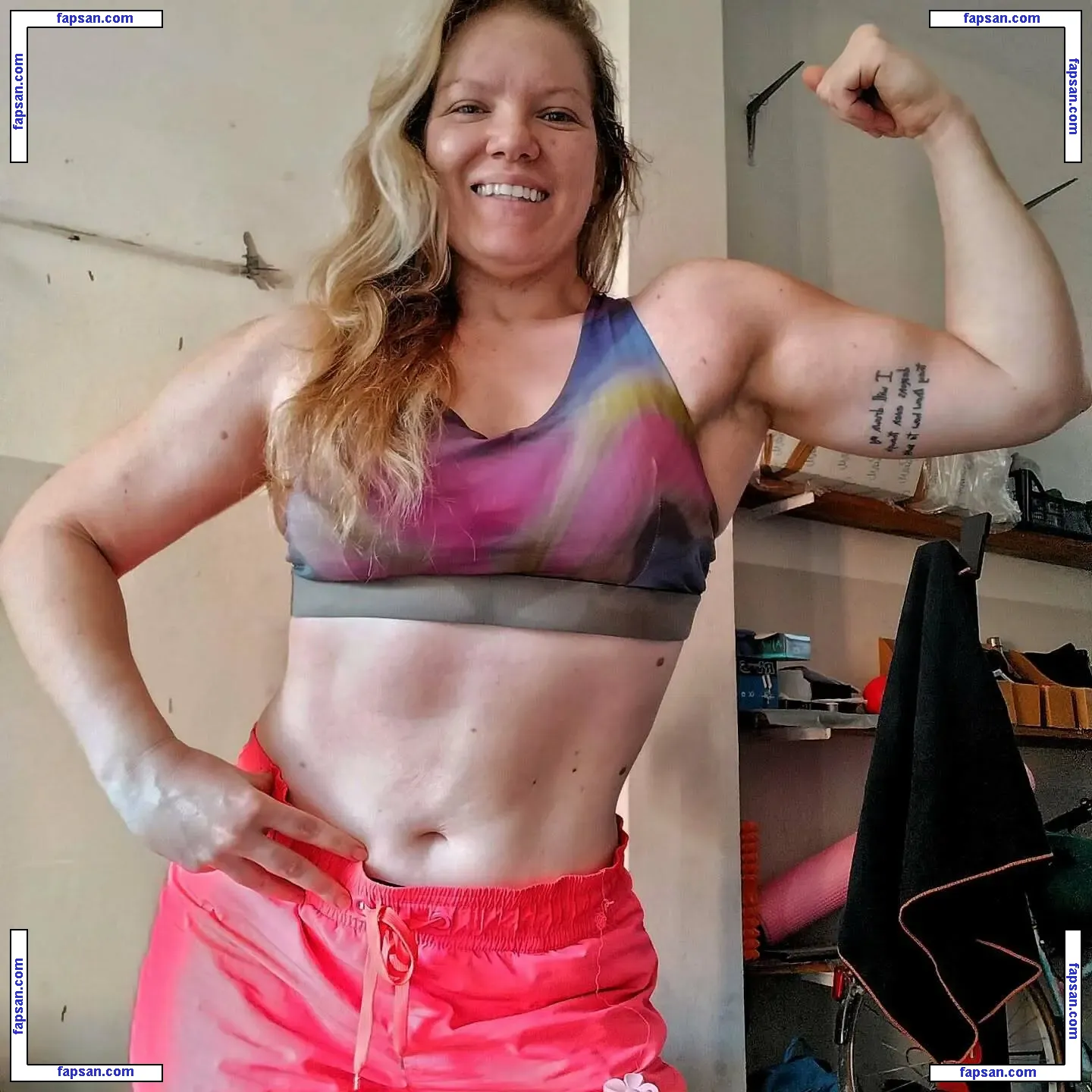 Tinglestorm Asmr голая фото #0009 с Онлифанс