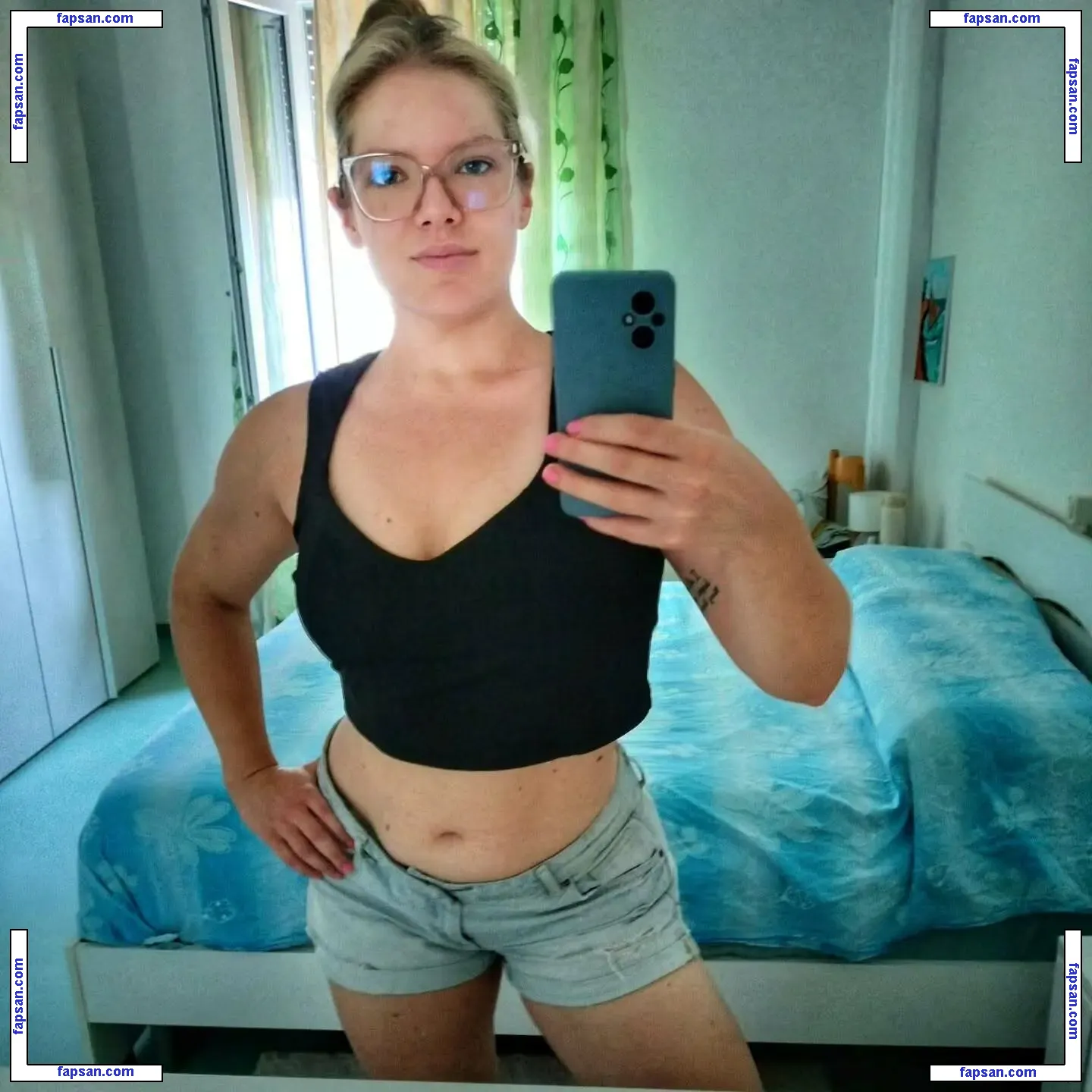 Tinglestorm Asmr голая фото #0019 с Онлифанс