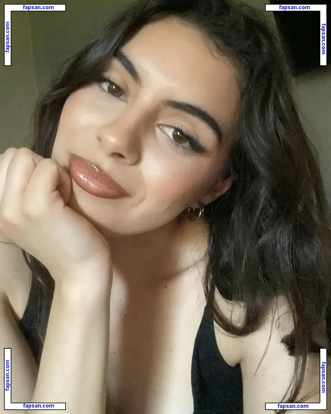 Tingly Asmr nude photo #0001 from OnlyFans