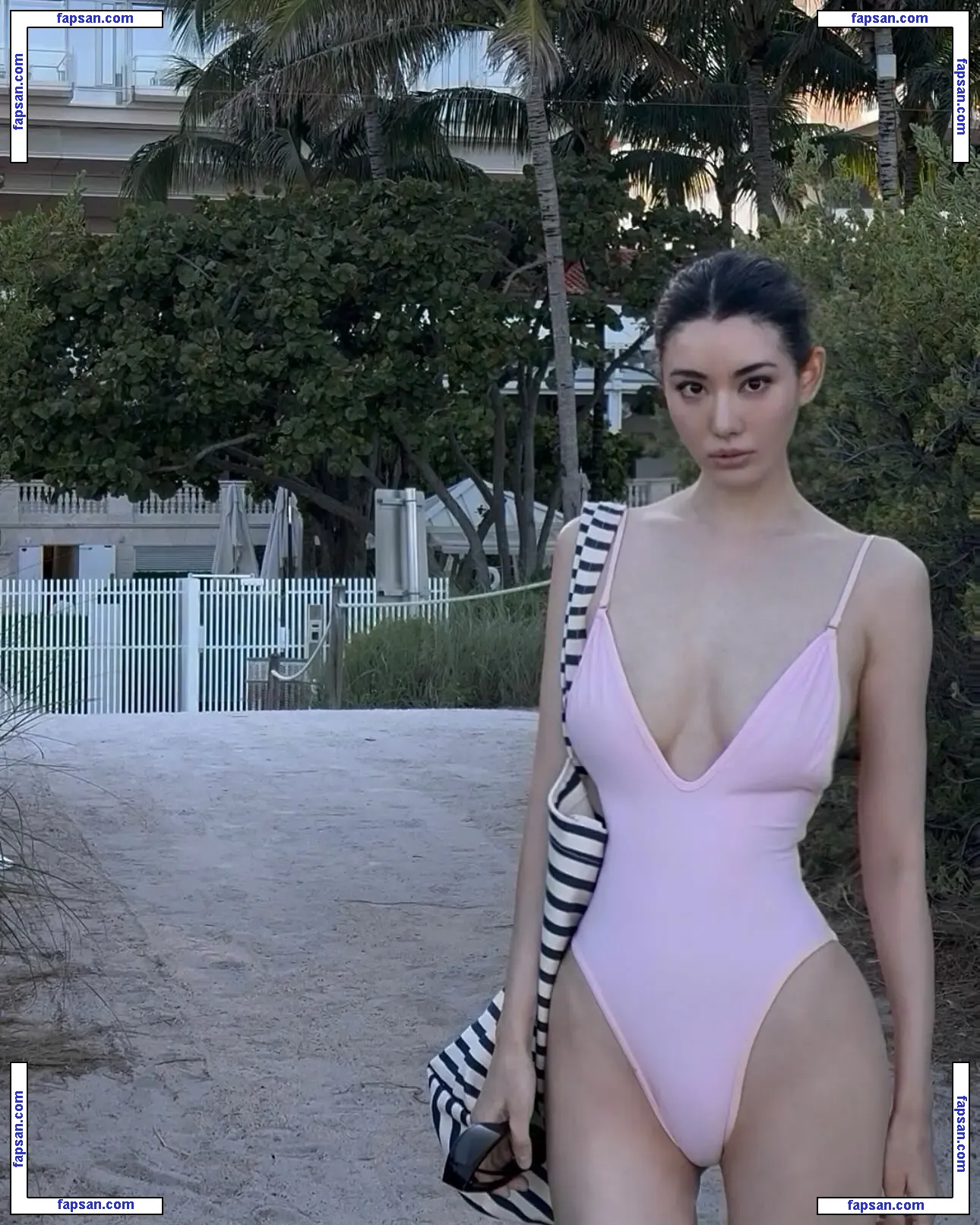 tinkymew голая фото #0006 с Онлифанс