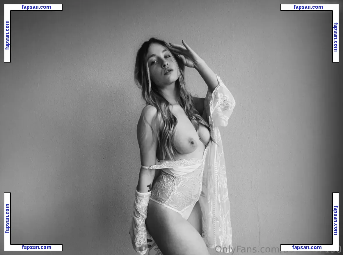 Tinuvielx / xLuthien nude photo #0004 from OnlyFans