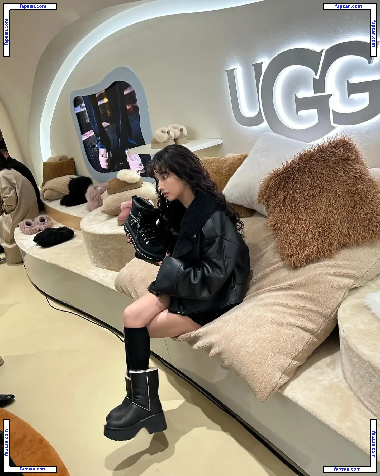 tiny.pretty.j nude photo #0057 from OnlyFans