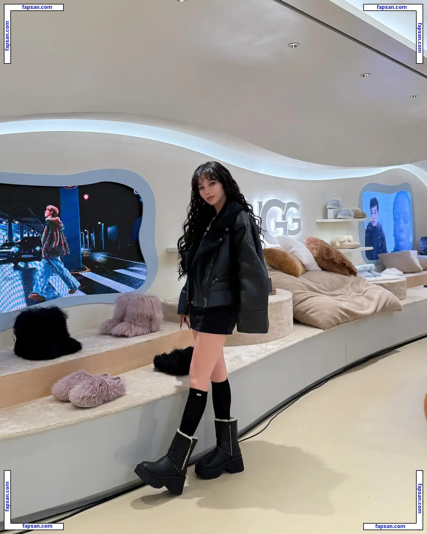 tiny.pretty.j nude photo #0061 from OnlyFans