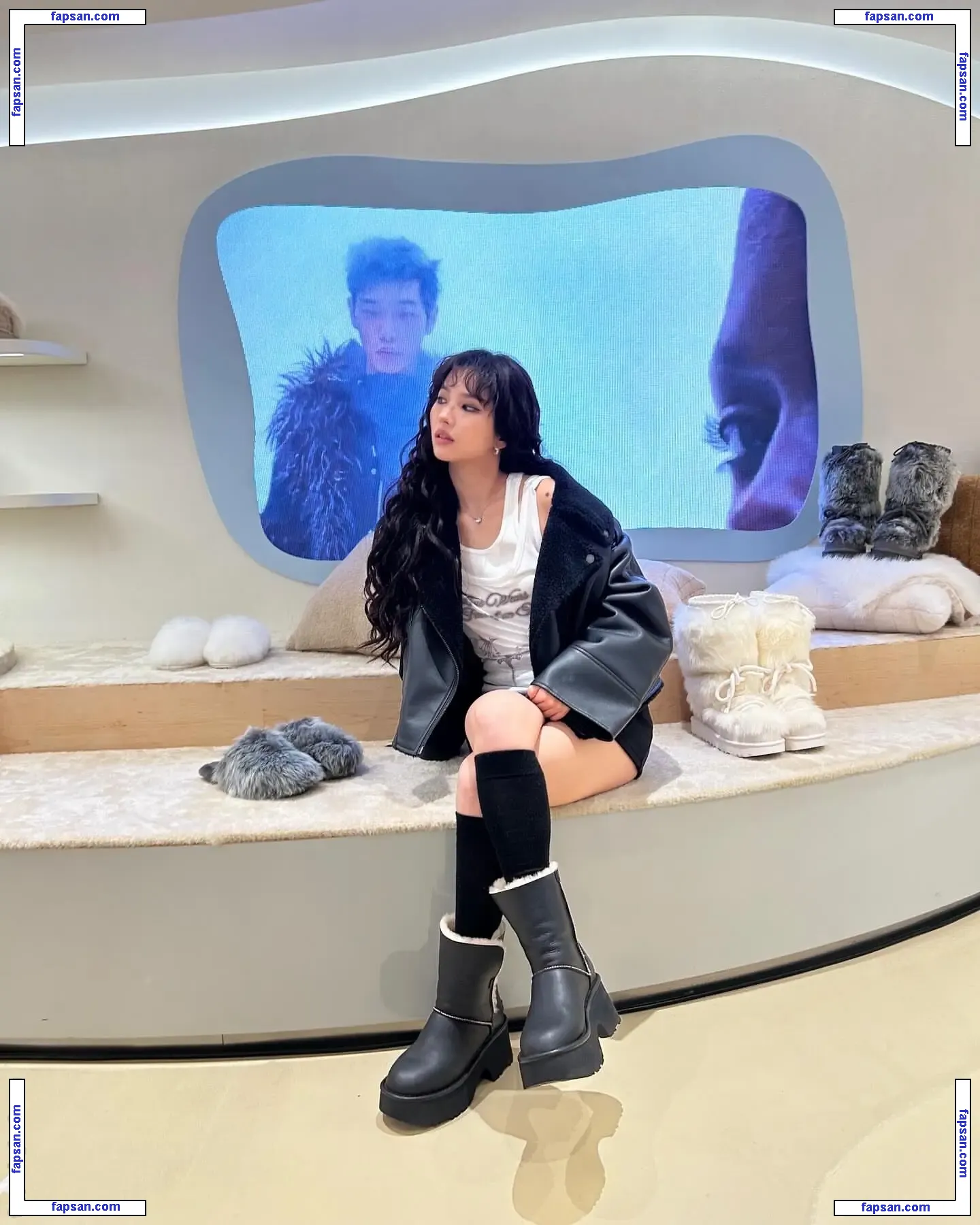 tiny.pretty.j nude photo #0065 from OnlyFans