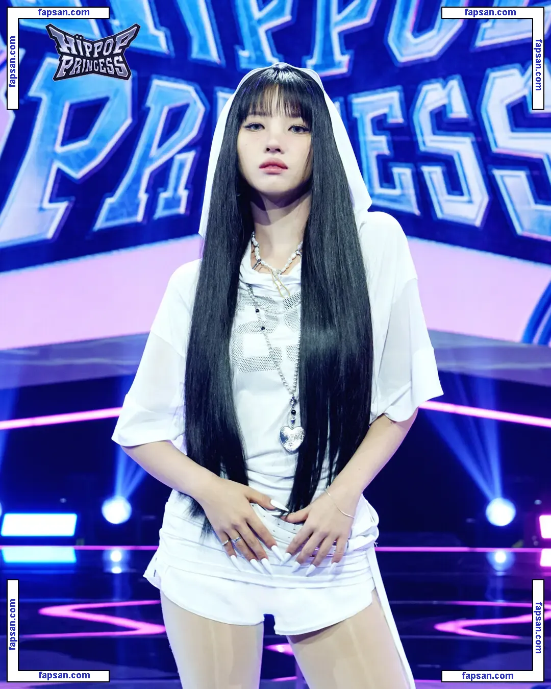 tiny.pretty.j nude photo #0069 from OnlyFans