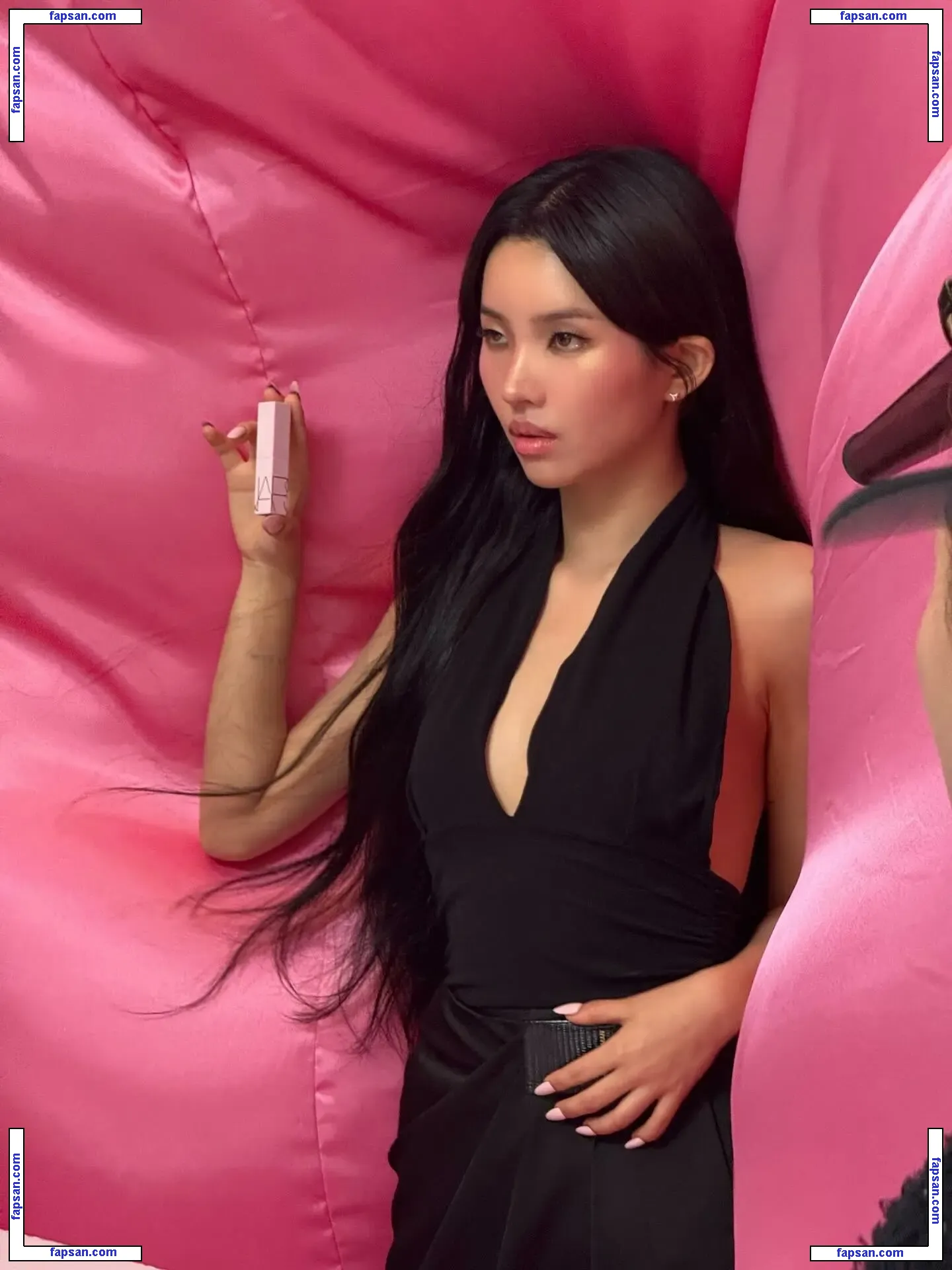 tiny.pretty.j nude photo #0083 from OnlyFans