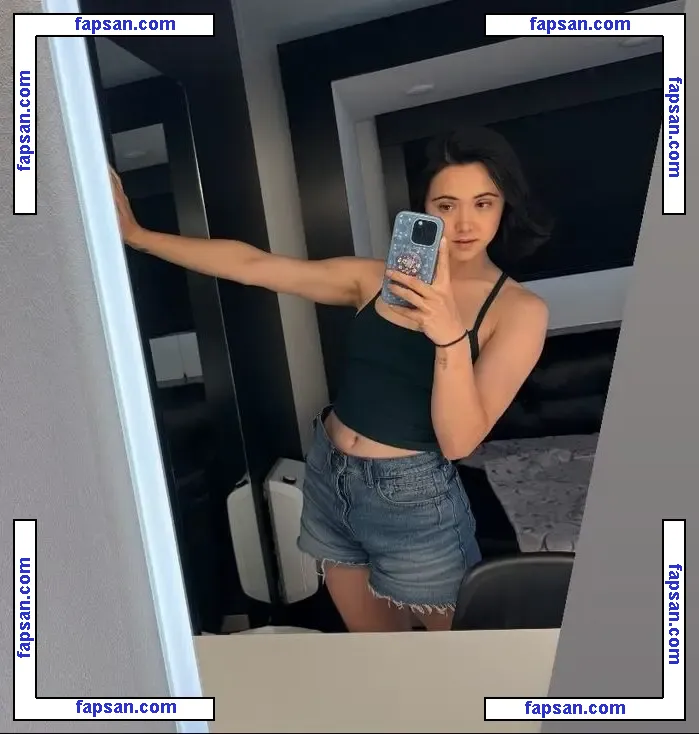 Tiny Valerie голая фото #0042 с Онлифанс