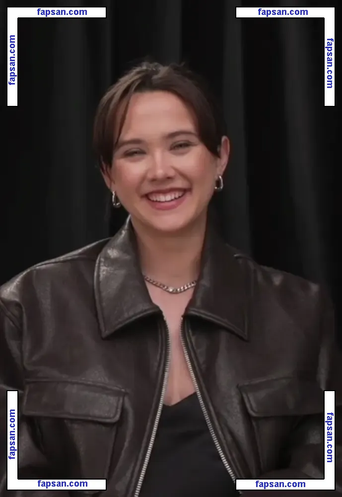 Tiny Valerie голая фото #0051 с Онлифанс