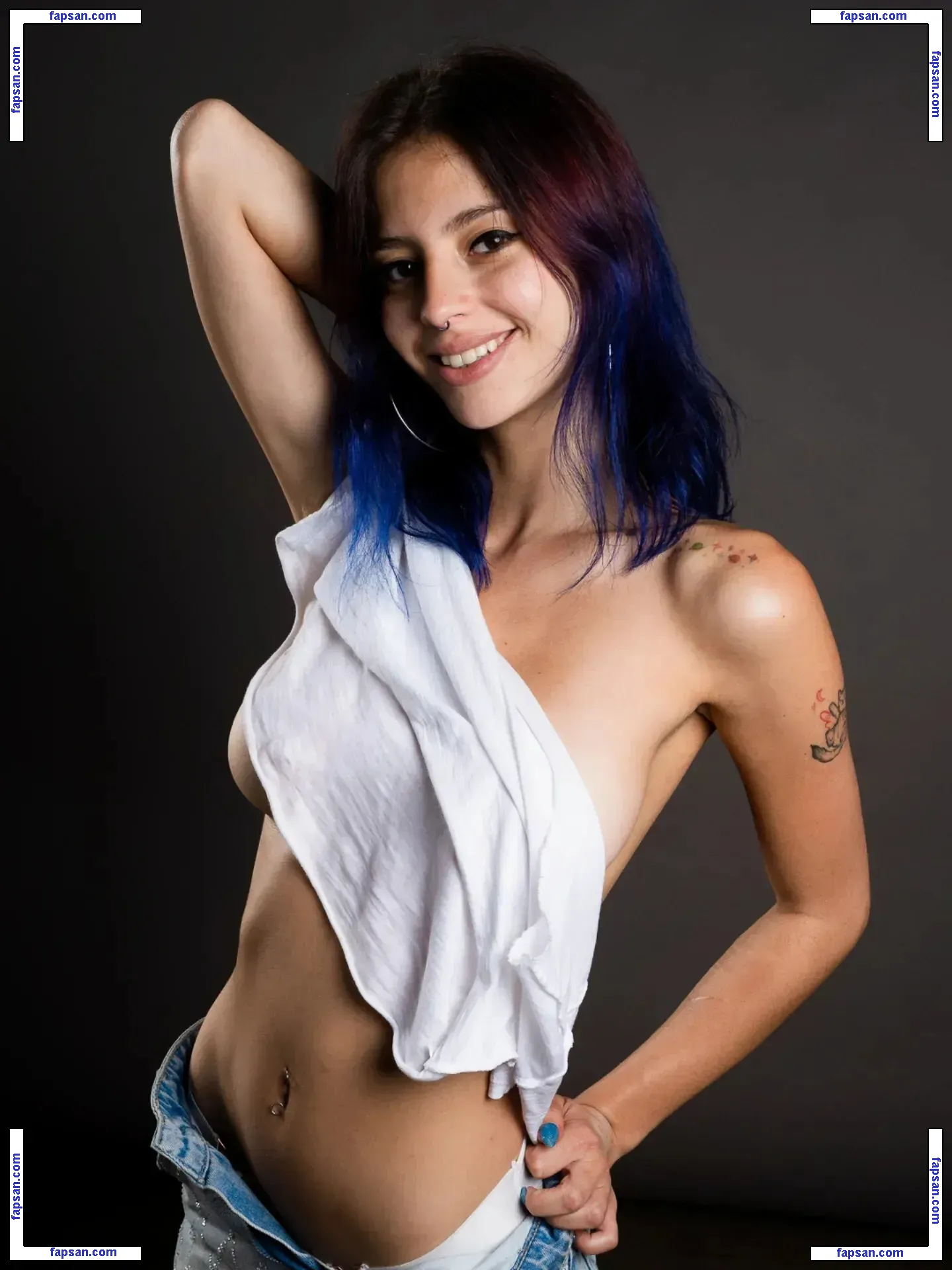 TinyAngelMeow nude photo #0023 from OnlyFans
