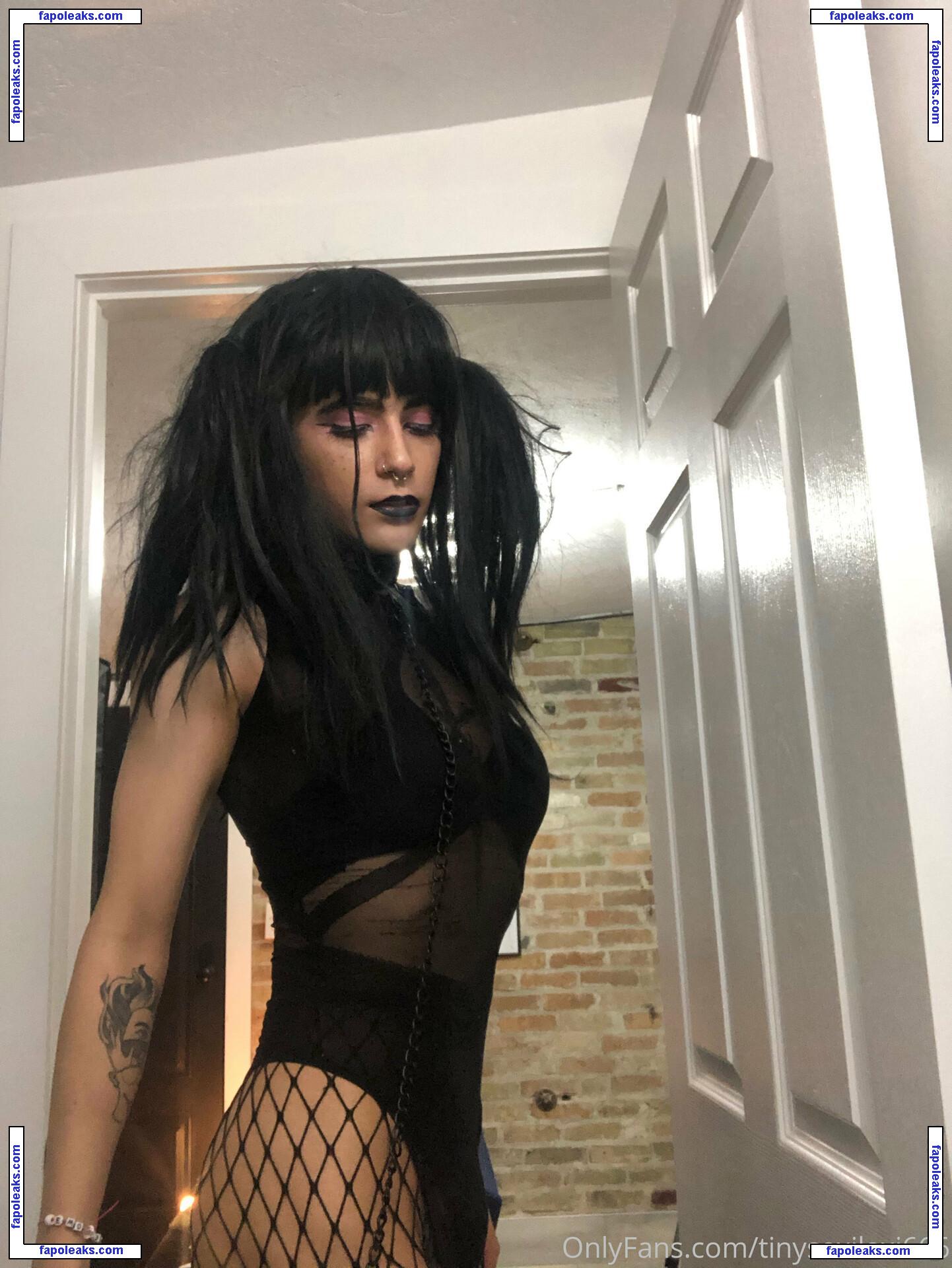 tinysexilexi666 / 666sexilexi666 nude photo #0028 from OnlyFans