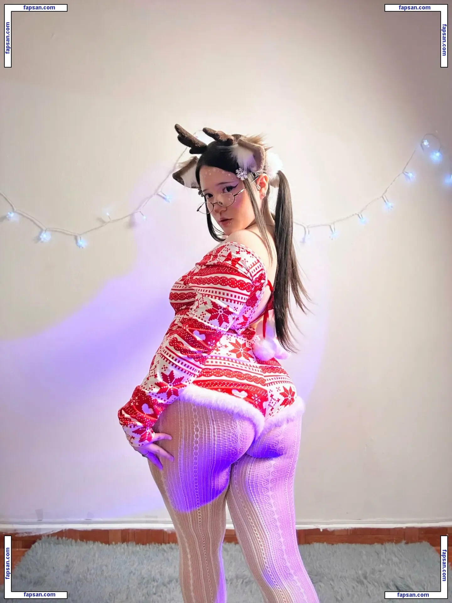 tinyvampfangs nude photo #0211 from OnlyFans