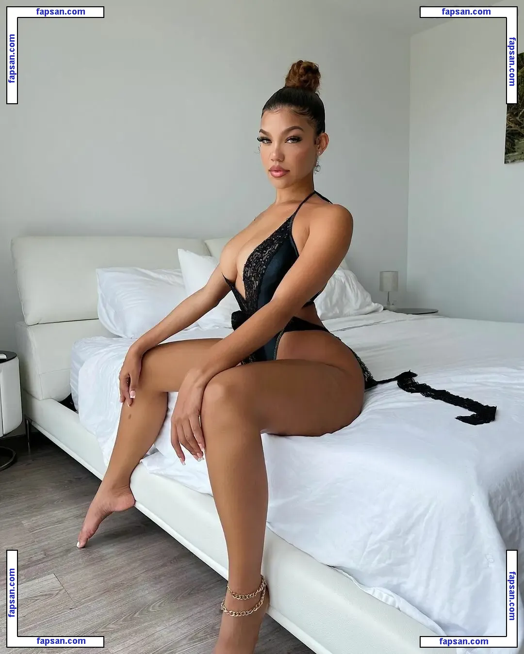 Tiona Fernan nude photo #0081 from OnlyFans