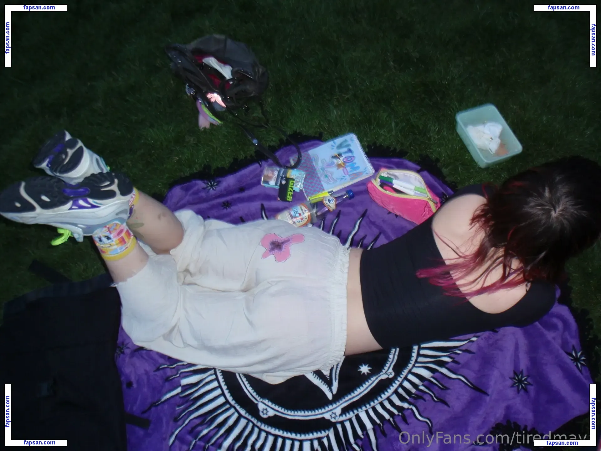 tiredmaya голая фото #0015 с Онлифанс