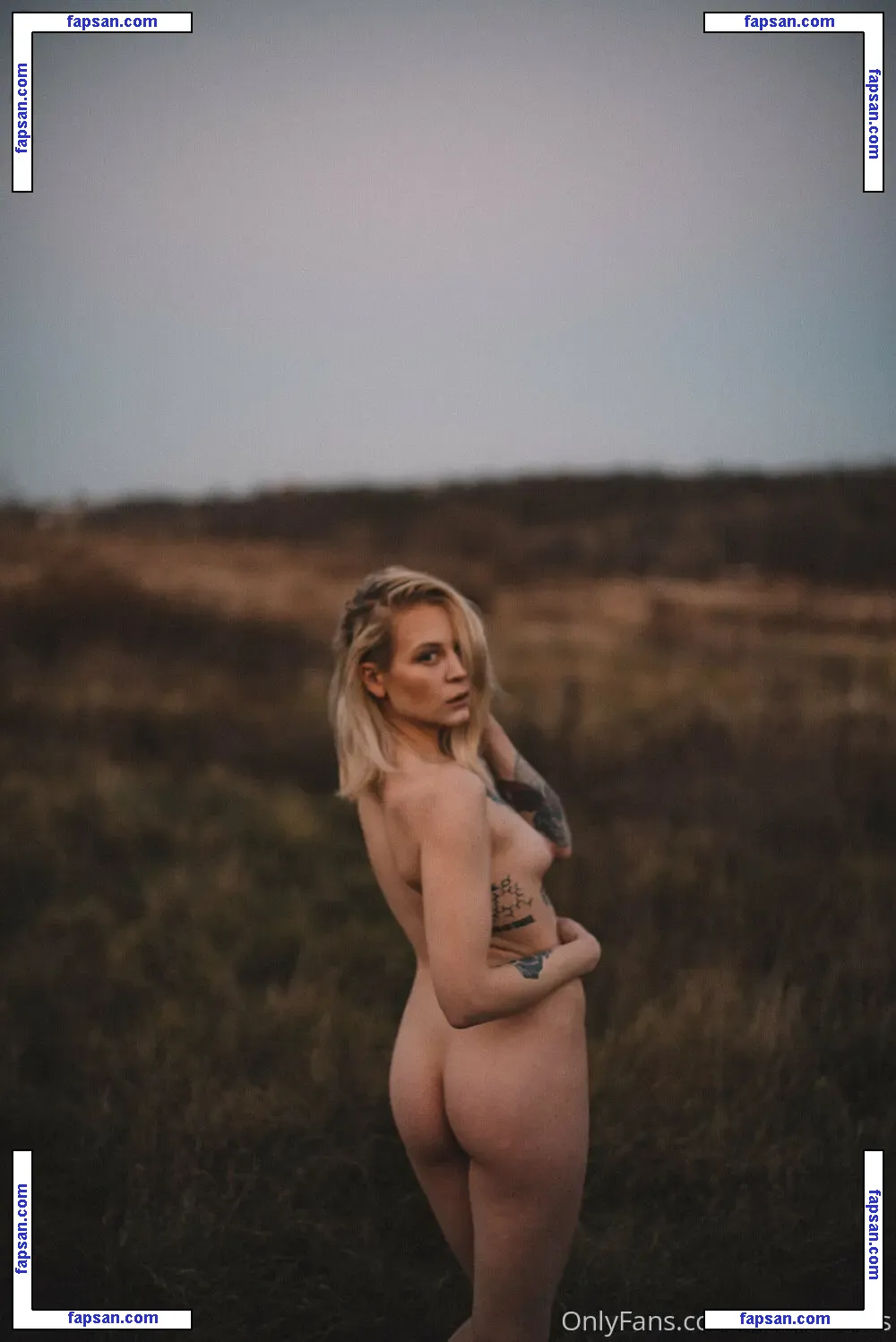 tobiashibbs nude photo #0022 from OnlyFans
