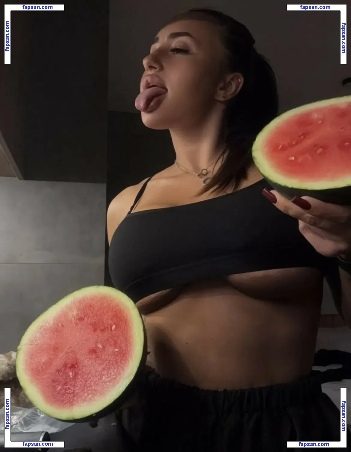todorovaelizabeth nude photo #0004 from OnlyFans