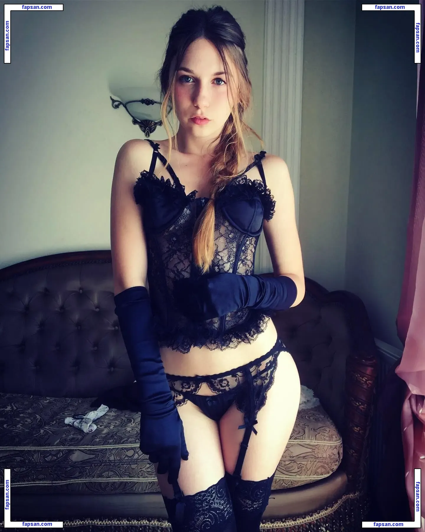 TokyoDoll nude photo #0003 from OnlyFans