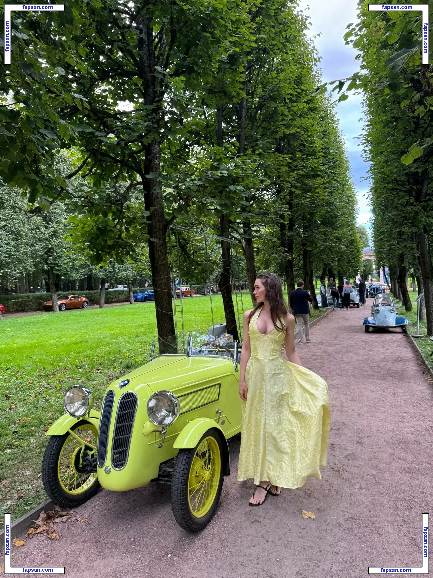 Toma Zhdanova nude photo #0066 from OnlyFans