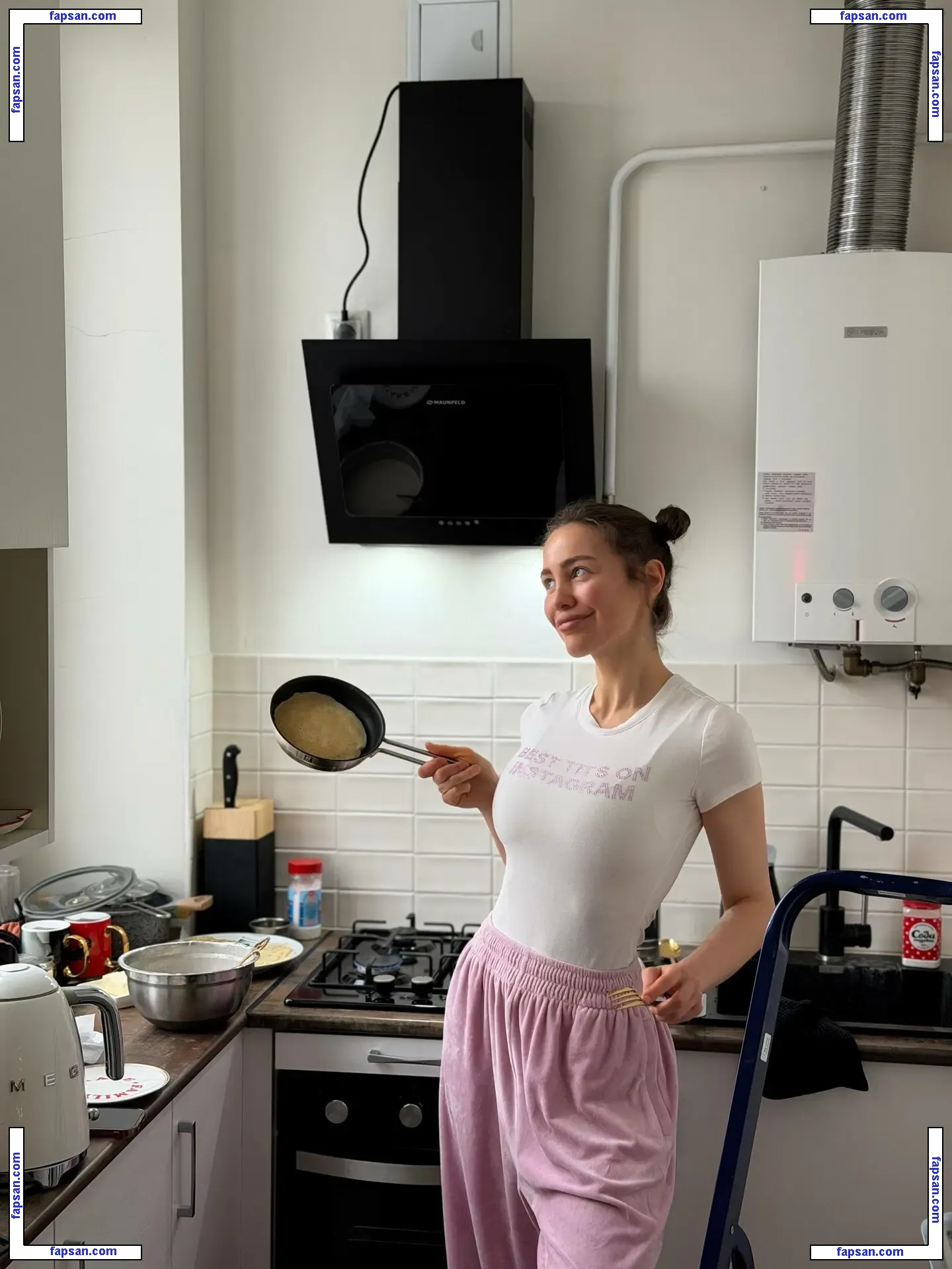 Toma Zhdanova nude photo #0082 from OnlyFans