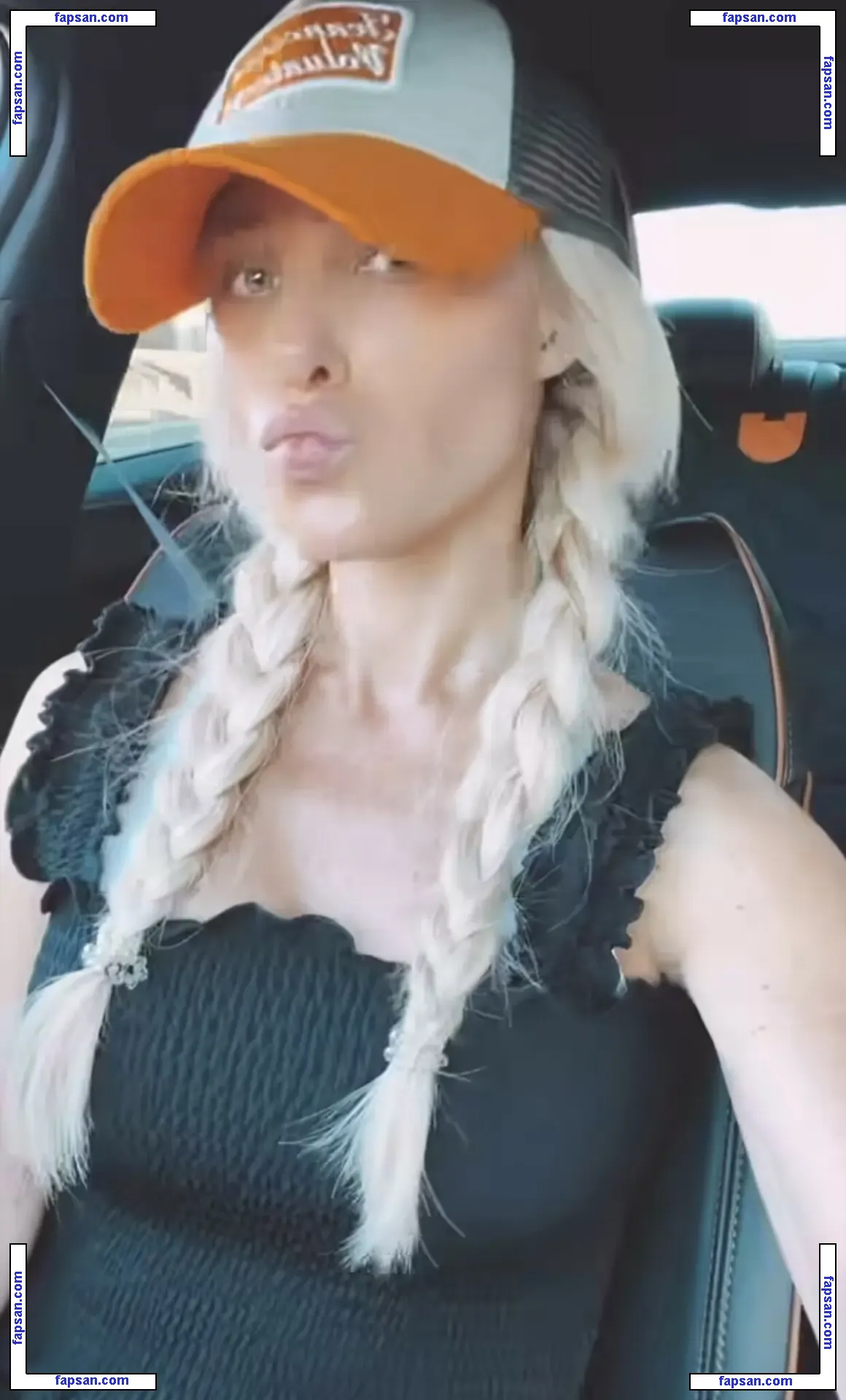 Tomi Lahren nude photo #0008 from OnlyFans