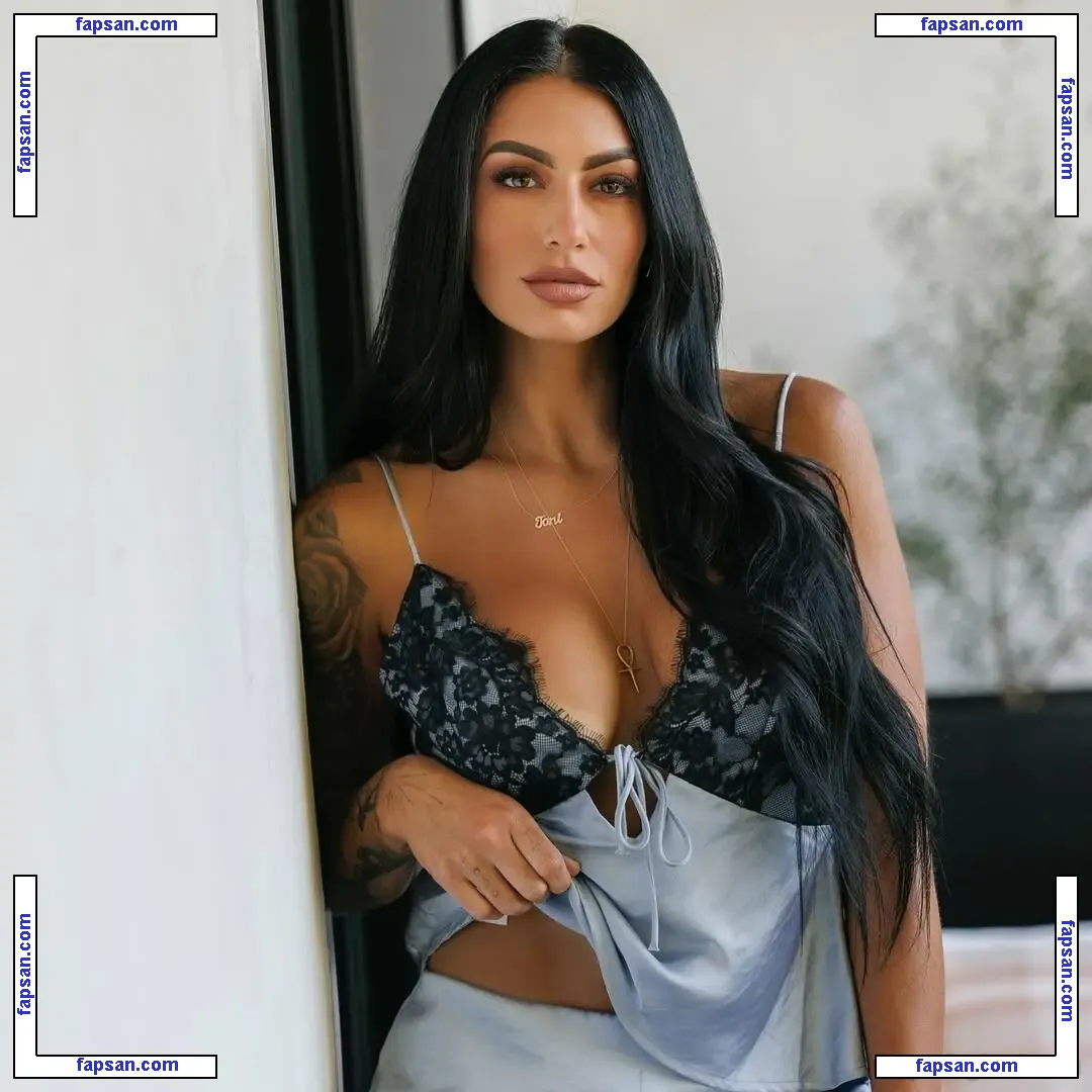 Toni Berenato nude photo #0013 from OnlyFans