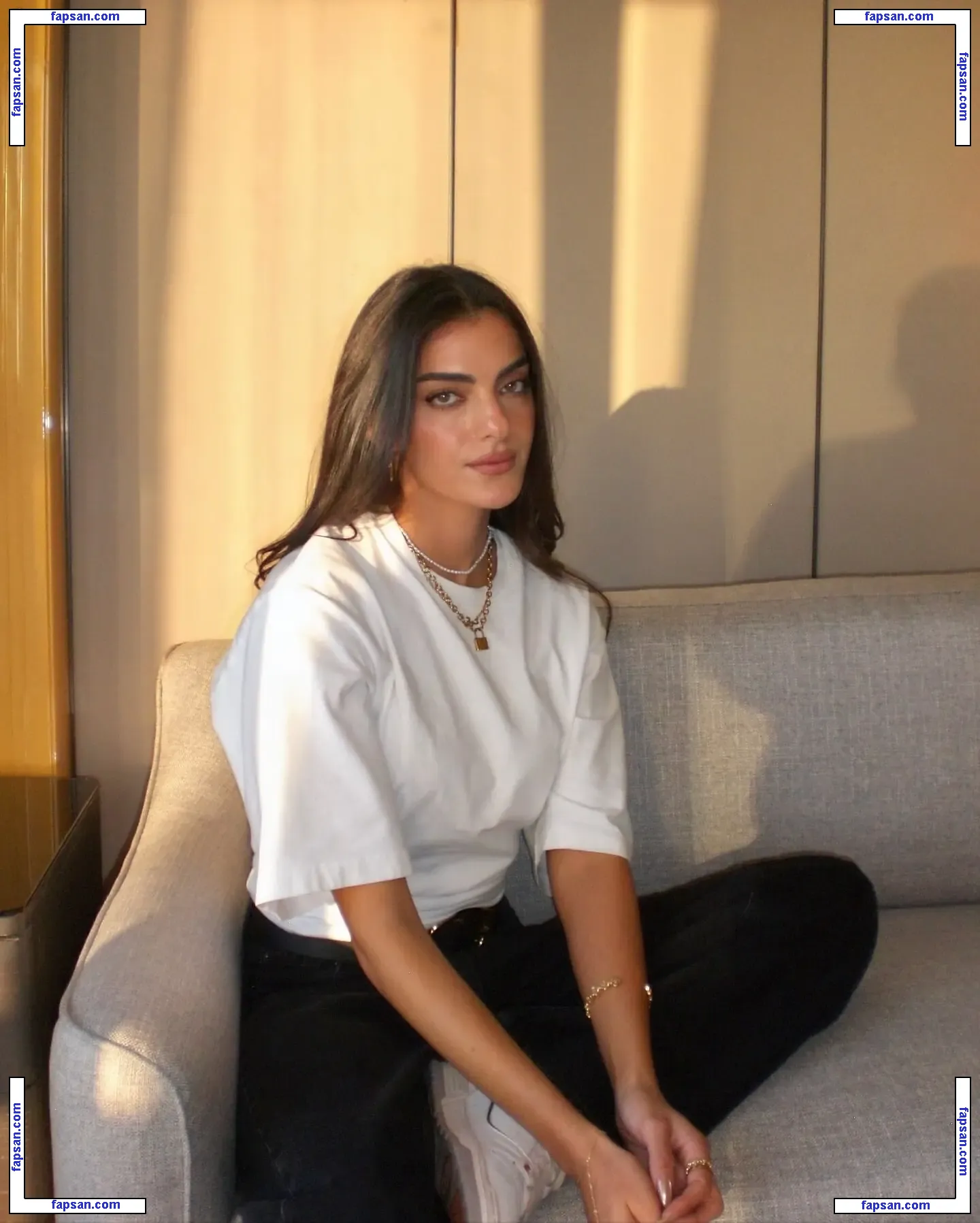 Toni Breidinger голая фото #0042 с Онлифанс