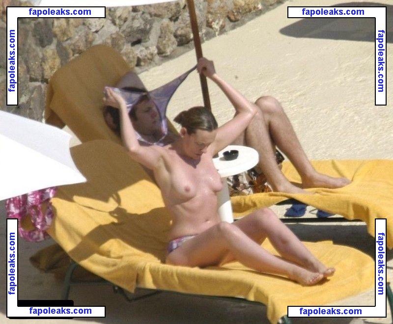 Toni Collette голая фото #0192 с Онлифанс